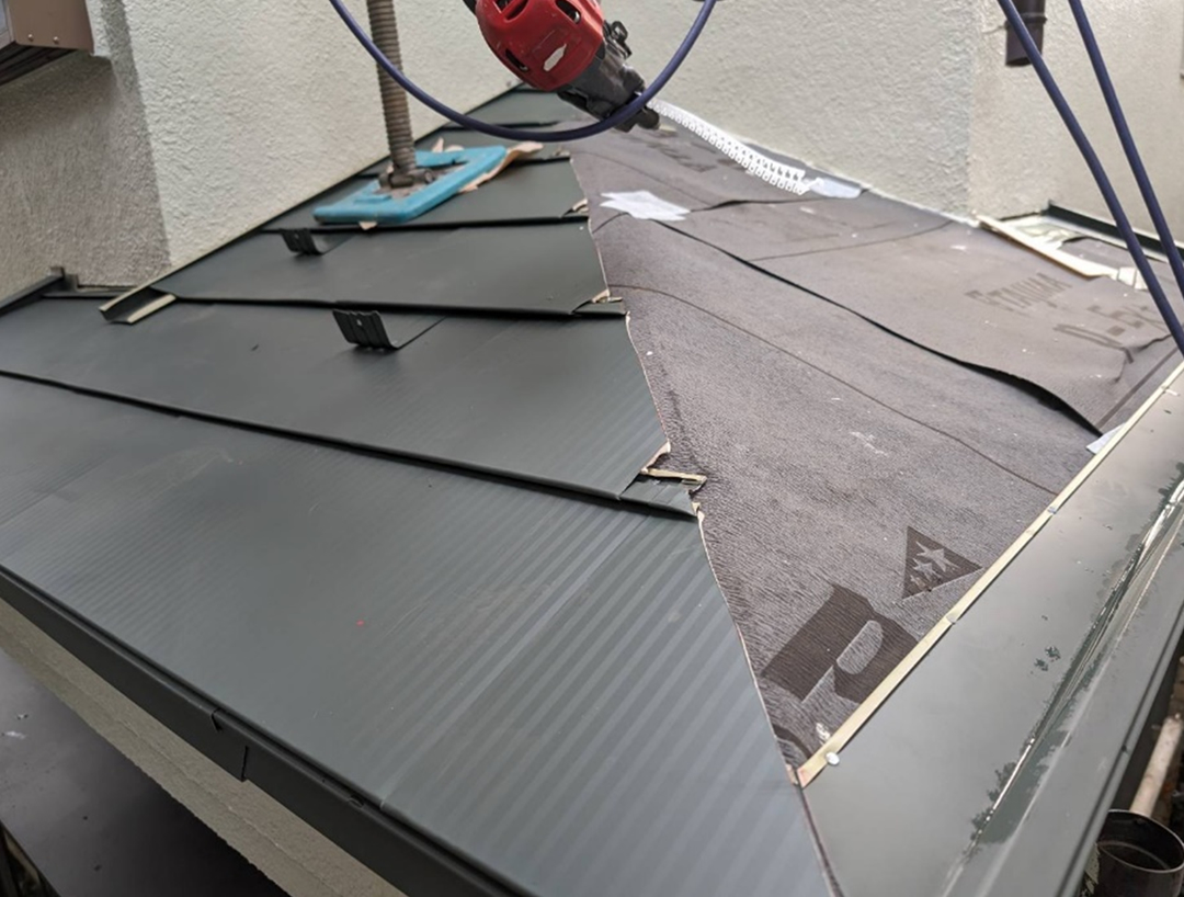 壁際・端部工事